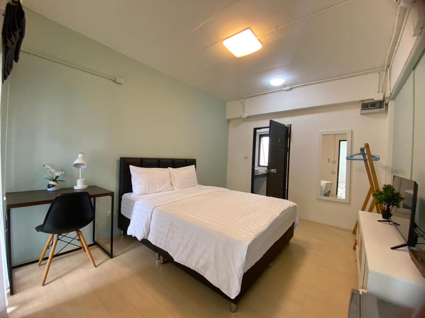 Hostal Baan Ploy In (adults Only) *